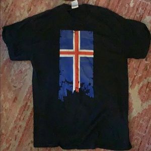 Men’s t shirt size medium